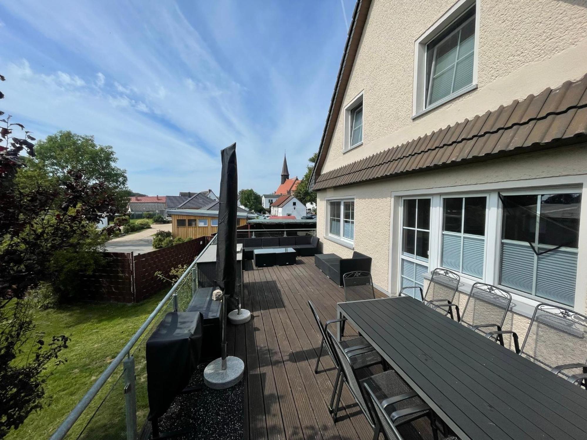 Ruegenferienhaus - Schaprode Hafen Exterior photo